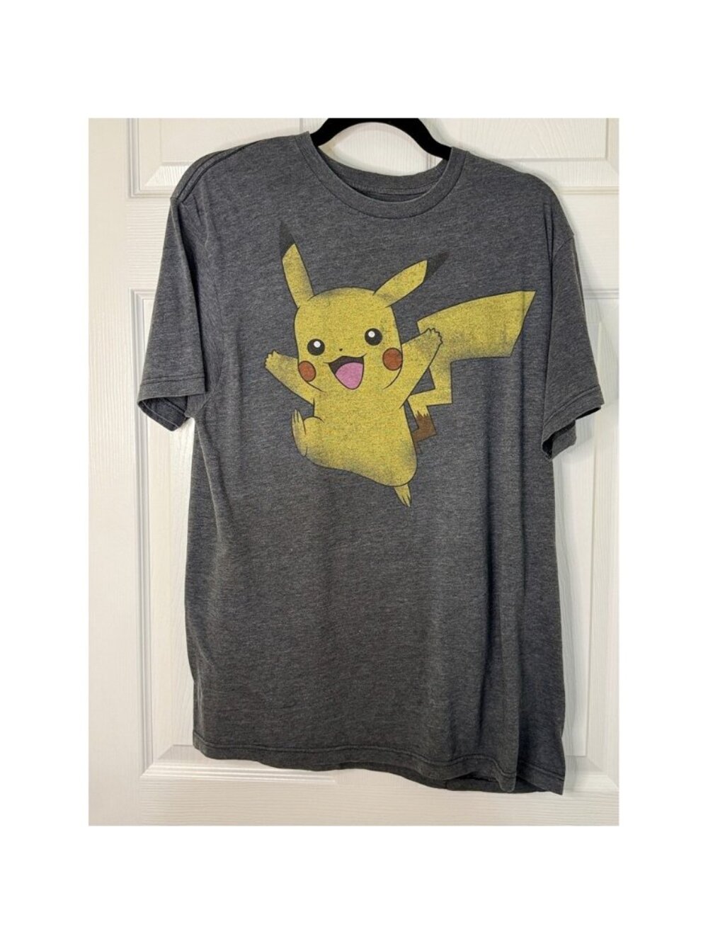 Pokemon Pikachu Graphic T-Shirt Mens Large‎ Grey Vintage Look Heathered Tee